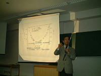 ����N�����̍u��