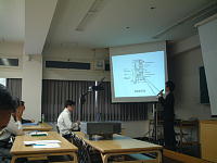 �H�R������̍u��