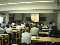 �����������̍u��