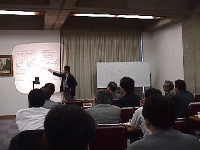 ���{�d�C���C���{���̍u��