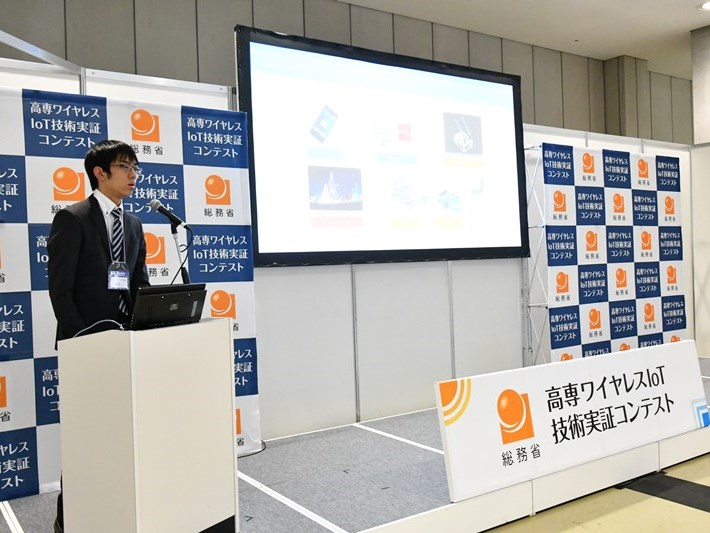 �v���[��