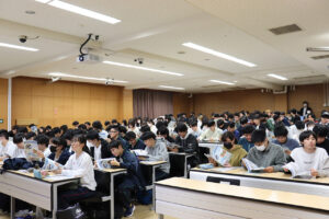 舞鶴高専地域テクノアカデミア会員企業紹介冊子を配布しました。(2025.5)
