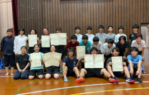 テニス部が近畿地区高専体育大会に出場し、男子団体戦で準優勝、個人戦で優勝しました。