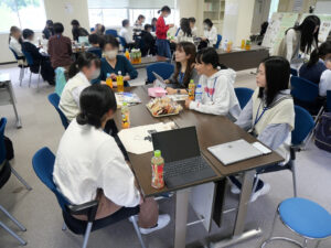 『高専女子カフェトーク』を開催しました。