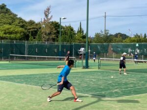 ソフトテニス部が第70回舞鶴ソフトテニス選手権大会に参加しました。