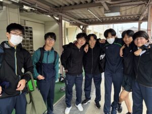 卓球部が第49回京都府公立高等学校卓球大会に出場しました。