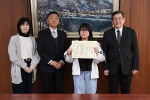 本校の学生が「令和7年度 税に関する高校生の作文」において受賞しました。