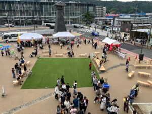 「西舞鶴駅西口駅前広場の土地利用に関する調査研究」報告会を実施しました。（2026.2）