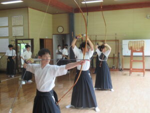 【クラブ活動】(gong)弓道部の様子